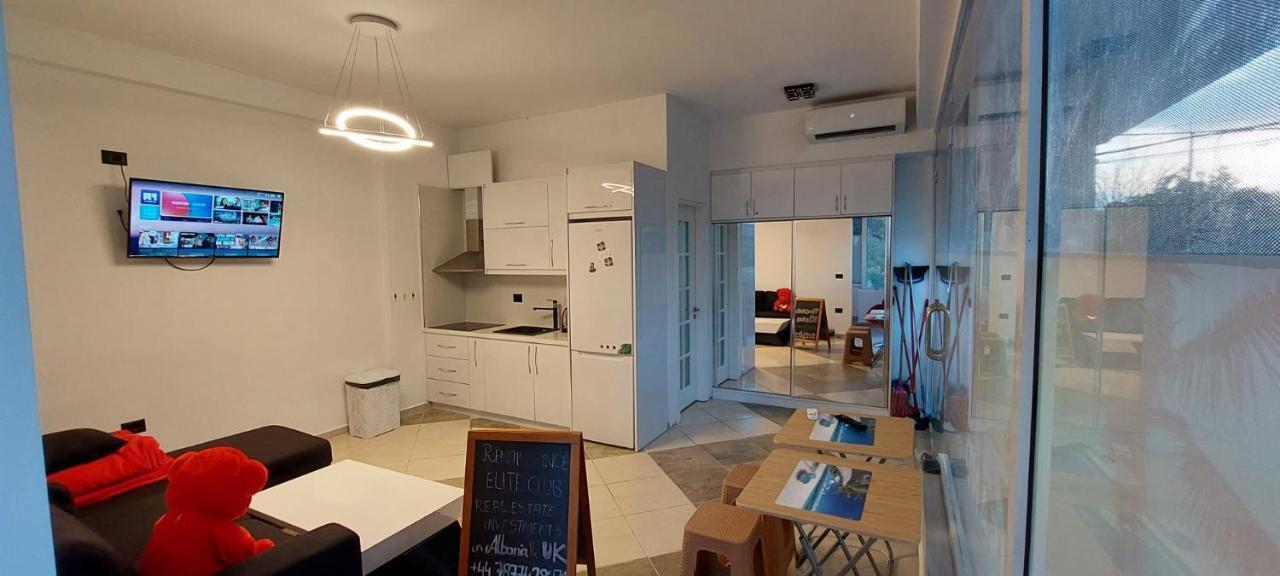 Apartment Thousand Kisses Sarandë エクステリア 写真